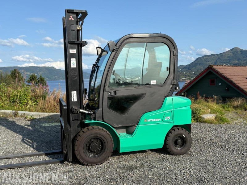2006 Truck - Mitsubishi FD25N, IKKE MVA - Manipulační technika: obrázek 4 2006 Truck - Mitsubishi FD25N, IKKE MVA - Manipulační technika: obrázek 4