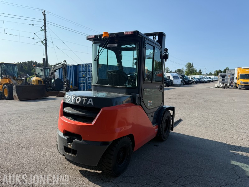2019 Toyota 40-8FD45N Dieselmotvektstruck - KUN 1120 timer - Manipulační technika: obrázek 5 2019 Toyota 40-8FD45N Dieselmotvektstruck - KUN 1120 timer - Manipulační technika: obrázek 5