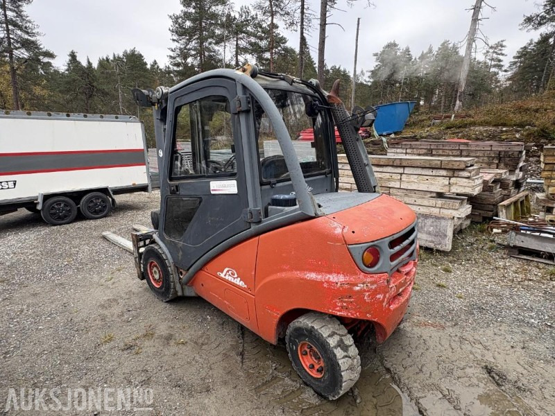 Linde truck H 35 D motvektstruck - Manipulační technika: obrázek 4 Linde truck H 35 D motvektstruck - Manipulační technika: obrázek 4