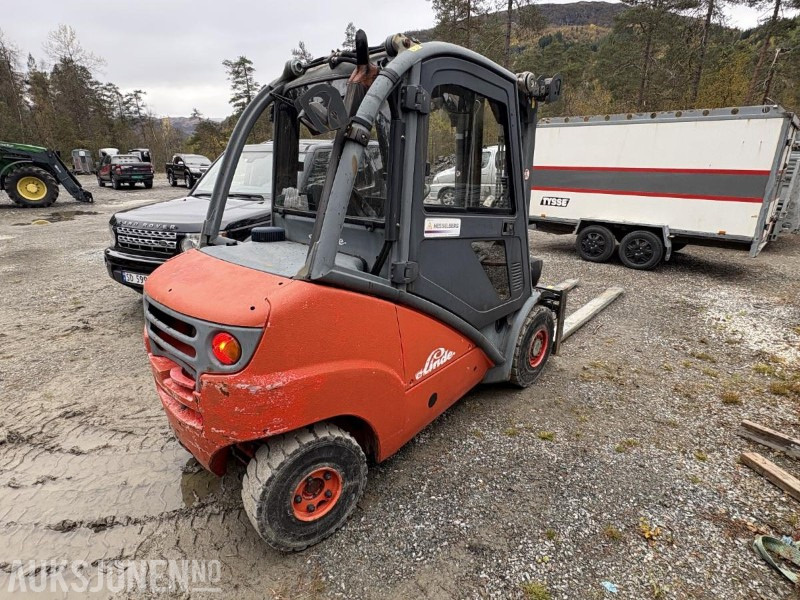 Linde truck H 35 D motvektstruck - Manipulační technika: obrázek 3 Linde truck H 35 D motvektstruck - Manipulační technika: obrázek 3