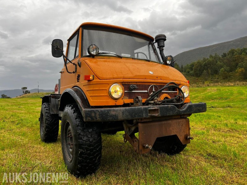 1976 Mercedes-Benz UNIMOG 406 PTO BRØYTEPLATE - Nákladní auto: obrázek 5 1976 Mercedes-Benz UNIMOG 406 PTO BRØYTEPLATE - Nákladní auto: obrázek 5