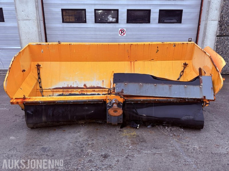 2015 Epoke TKB12-280 Sandstrøer til etterheng på lastebil - Nákladní auto: obrázek 2 2015 Epoke TKB12-280 Sandstrøer til etterheng på lastebil - Nákladní auto: obrázek 2