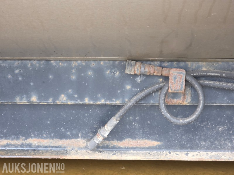 GMM Asfaltbalje med hydraulisk giljotin, manuell kapell og krok - Nákladní auto: obrázek 5 GMM Asfaltbalje med hydraulisk giljotin, manuell kapell og krok - Nákladní auto: obrázek 5