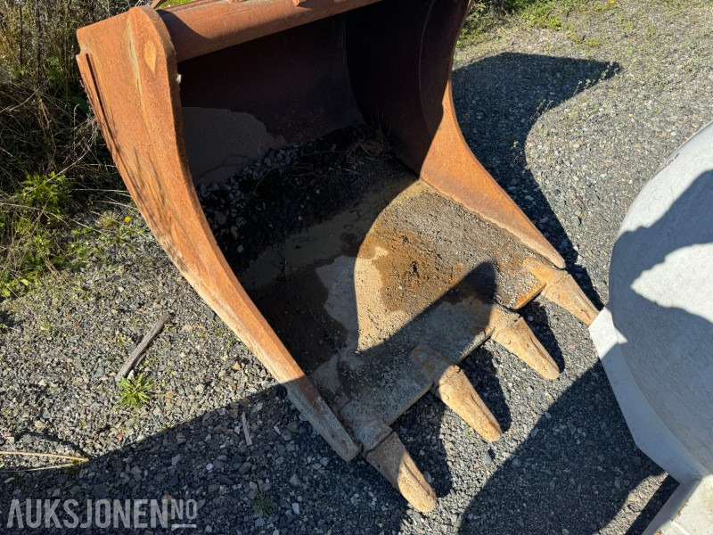 2006 Hako graveskuffe med tenner S60 feste - Příslušenství pro Stavební technika: obrázek 3 2006 Hako graveskuffe med tenner S60 feste - Příslušenství pro Stavební technika: obrázek 3