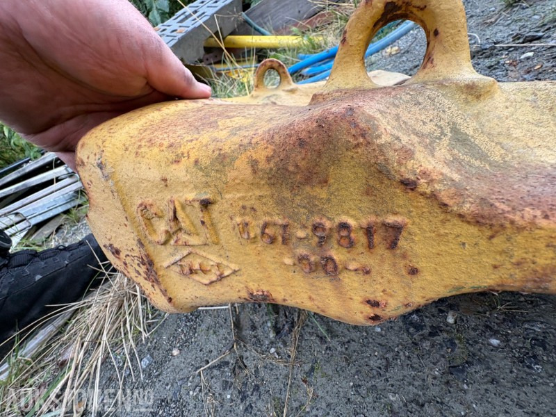 Cat graveskuffetenner til gravemaskin og/eller hjullaster - Příslušenství pro Stavební technika: obrázek 5 Cat graveskuffetenner til gravemaskin og/eller hjullaster - Příslušenství pro Stavební technika: obrázek 5