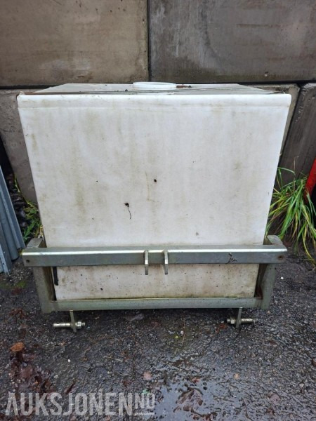 Vanntank til Wille - Příslušenství pro Stavební technika: obrázek 1 Vanntank til Wille - Příslušenství pro Stavební technika: obrázek 1