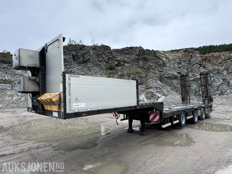 2019 Carnehl CSTV 40-60 - 4 akslet maskinsemi - Manuelt uttrekk - Hydraulisk bredding - Støttelabber bak - Fjernstyring - Přívěs: obrázek 1 2019 Carnehl CSTV 40-60 - 4 akslet maskinsemi - Manuelt uttrekk - Hydraulisk bredding - Støttelabber bak - Fjernstyring - Přívěs: obrázek 1