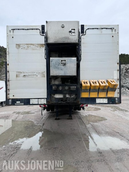 2019 Carnehl CSTV 40-60 - 4 akslet maskinsemi - Manuelt uttrekk - Hydraulisk bredding - Støttelabber bak - Fjernstyring - Přívěs: obrázek 2 2019 Carnehl CSTV 40-60 - 4 akslet maskinsemi - Manuelt uttrekk - Hydraulisk bredding - Støttelabber bak - Fjernstyring - Přívěs: obrázek 2