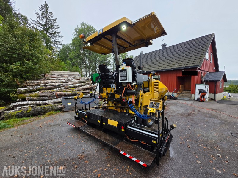 2015 Cat Utlegger AP300D - Vibrasjonsscreed - Hydraulisk løft av mateskruer - Overhalt strømgenerator - Průmyslová technika: obrázek 4 2015 Cat Utlegger AP300D - Vibrasjonsscreed - Hydraulisk løft av mateskruer - Overhalt strømgenerator - Průmyslová technika: obrázek 4