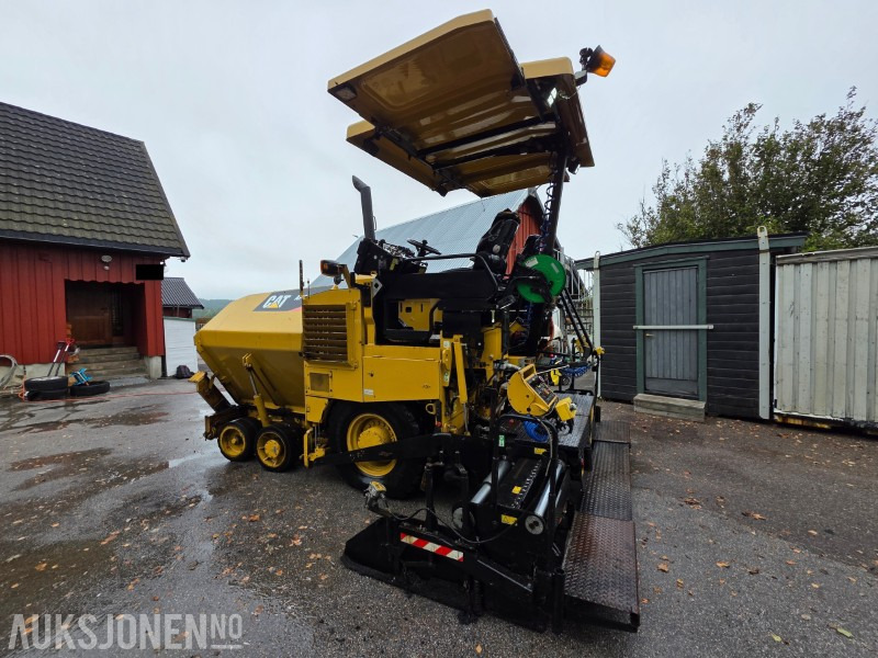 2015 Cat Utlegger AP300D - Vibrasjonsscreed - Hydraulisk løft av mateskruer - Overhalt strømgenerator - Průmyslová technika: obrázek 3 2015 Cat Utlegger AP300D - Vibrasjonsscreed - Hydraulisk løft av mateskruer - Overhalt strømgenerator - Průmyslová technika: obrázek 3