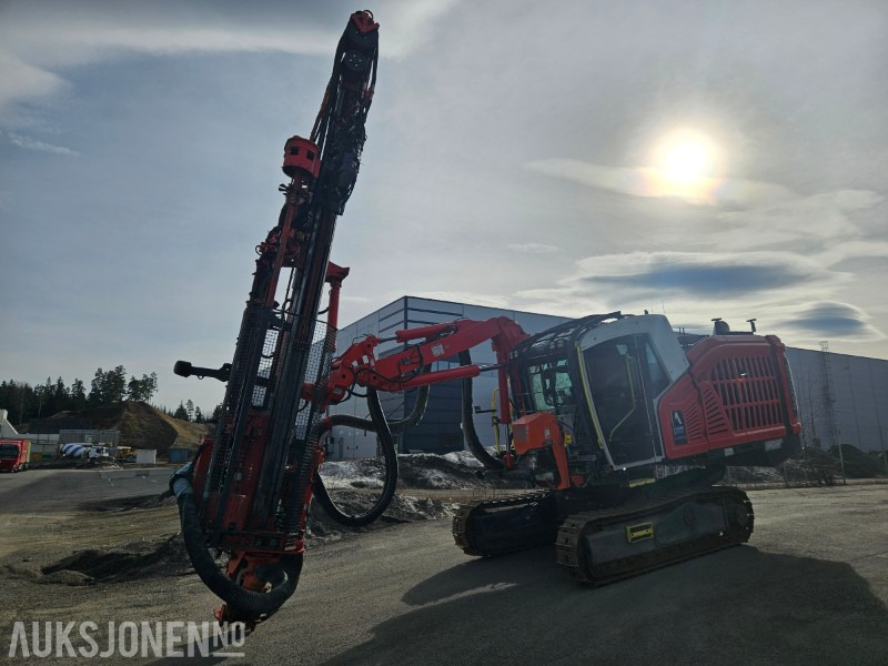 Sandvik DX800I - Vrtná souprava: obrázek 2 Sandvik DX800I - Vrtná souprava: obrázek 2