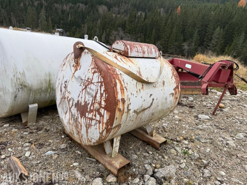 Sb dieseltank - Stavební zařízení: obrázek 3 Sb dieseltank - Stavební zařízení: obrázek 3