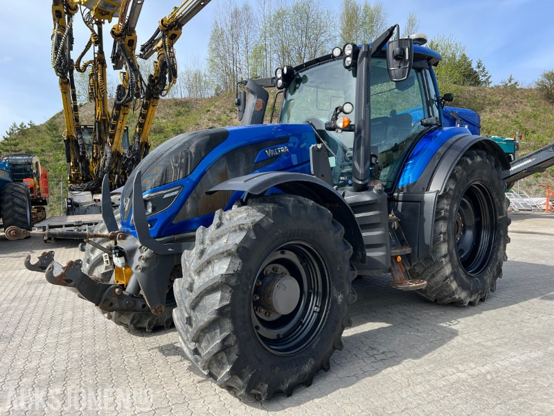 Valtra T234 m/fronthydraulikk,pto og brøytefeste - Traktor: obrázek 2 Valtra T234 m/fronthydraulikk,pto og brøytefeste - Traktor: obrázek 2