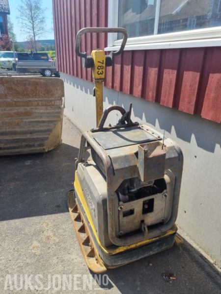 Wacker Neuson DPU 65/55 vibroplate - Válec: obrázek 3 Wacker Neuson DPU 65/55 vibroplate - Válec: obrázek 3