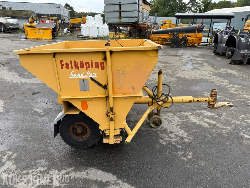 1995 Falköping T15 HU Strøvogn - Zemědělská technika: obrázek 4 1995 Falköping T15 HU Strøvogn - Zemědělská technika: obrázek 4