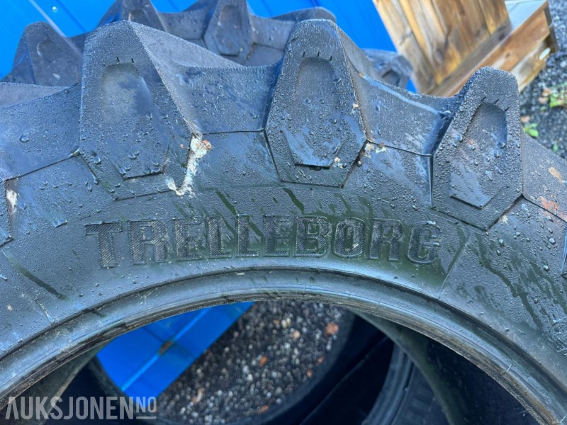 2 stk Trelleborg traktordekk 440/65 R28 - Zemědělská technika: obrázek 4 2 stk Trelleborg traktordekk 440/65 R28 - Zemědělská technika: obrázek 4