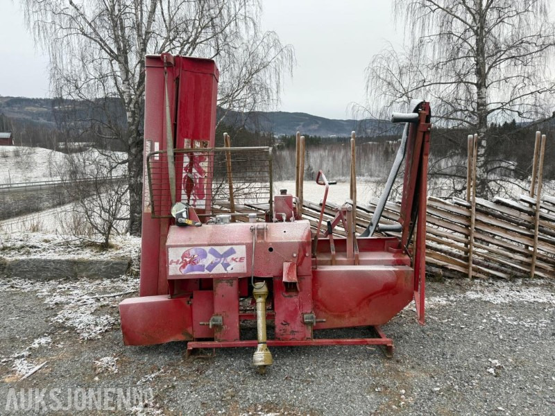 2002 Hakki pilke 2X m/dobbel kløyver - Zemědělská technika: obrázek 1 2002 Hakki pilke 2X m/dobbel kløyver - Zemědělská technika: obrázek 1