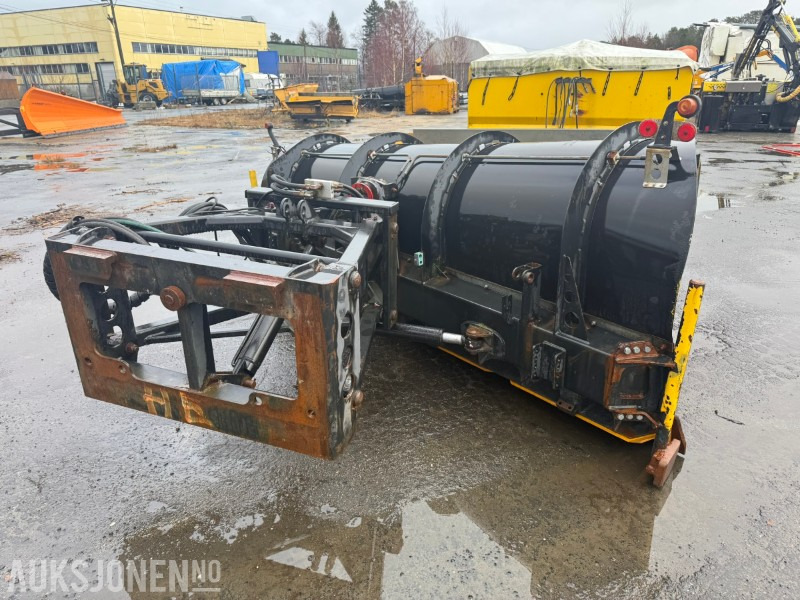 2010 Arctic Machine 3400 HPK T2 diagonalplog m / paralellogram - Zemědělská technika: obrázek 4 2010 Arctic Machine 3400 HPK T2 diagonalplog m / paralellogram - Zemědělská technika: obrázek 4