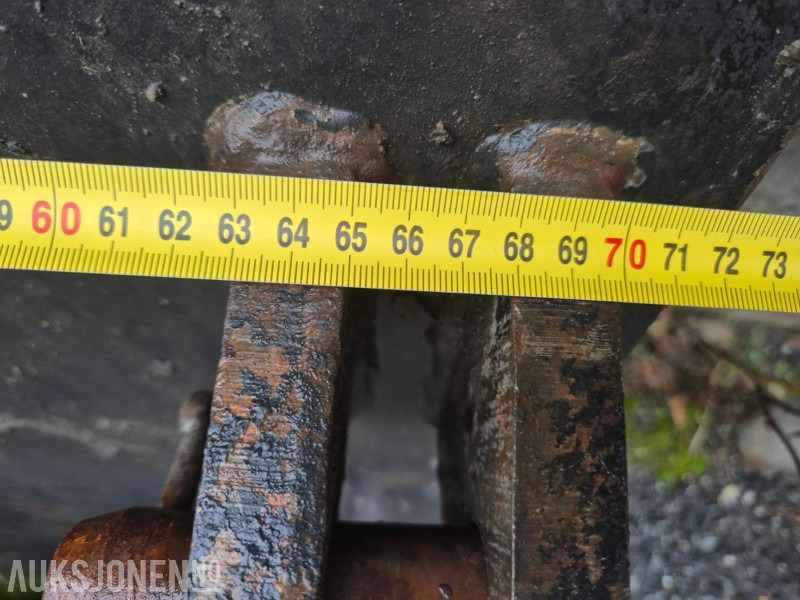 2011 Brøyteplate / brøytefeste til New Holland TS 110 - Zemědělská technika: obrázek 5 2011 Brøyteplate / brøytefeste til New Holland TS 110 - Zemědělská technika: obrázek 5