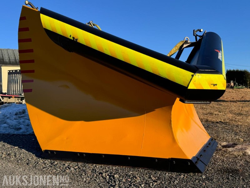 2015 Steinsland SP 2700 - Spissplog med paralellogram - Feste for brøyteplate - Nymalt - Zemědělská technika: obrázek 3 2015 Steinsland SP 2700 - Spissplog med paralellogram - Feste for brøyteplate - Nymalt - Zemědělská technika: obrázek 3