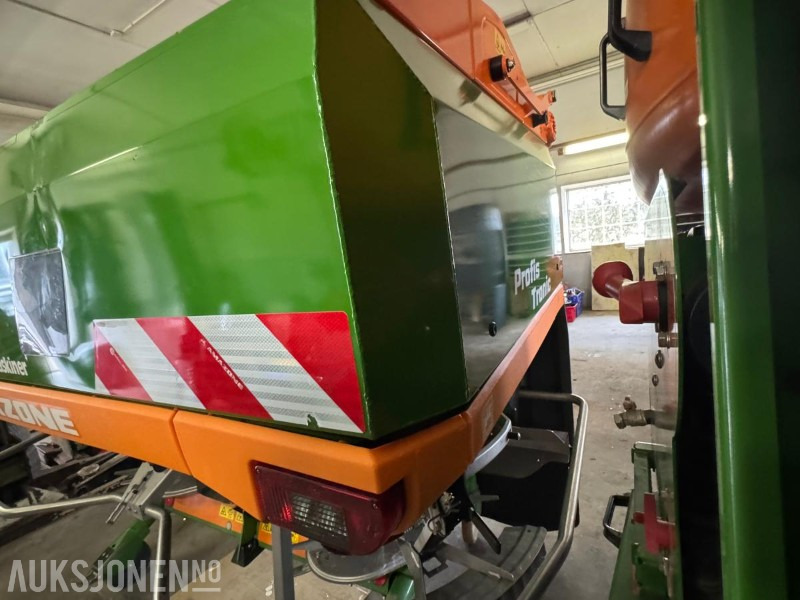 2018 Amazone ZA-V 2600 Profis Tronic gjødselspreder - Zemědělská technika: obrázek 5 2018 Amazone ZA-V 2600 Profis Tronic gjødselspreder - Zemědělská technika: obrázek 5