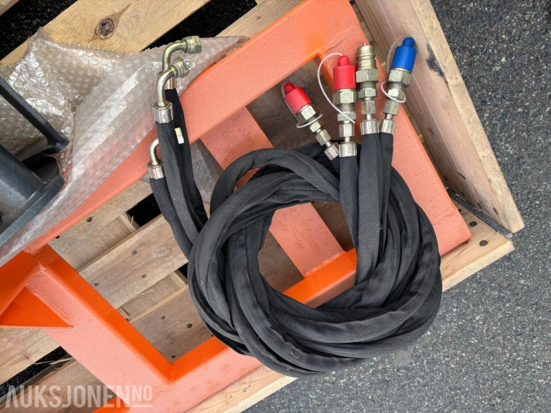 Zemědělská technika 2023 Tømmerklo til traktor LG200. TRIMA/SMS feste: obrázek 8 Zemědělská technika 2023 Tømmerklo til traktor LG200. TRIMA/SMS feste: obrázek 8