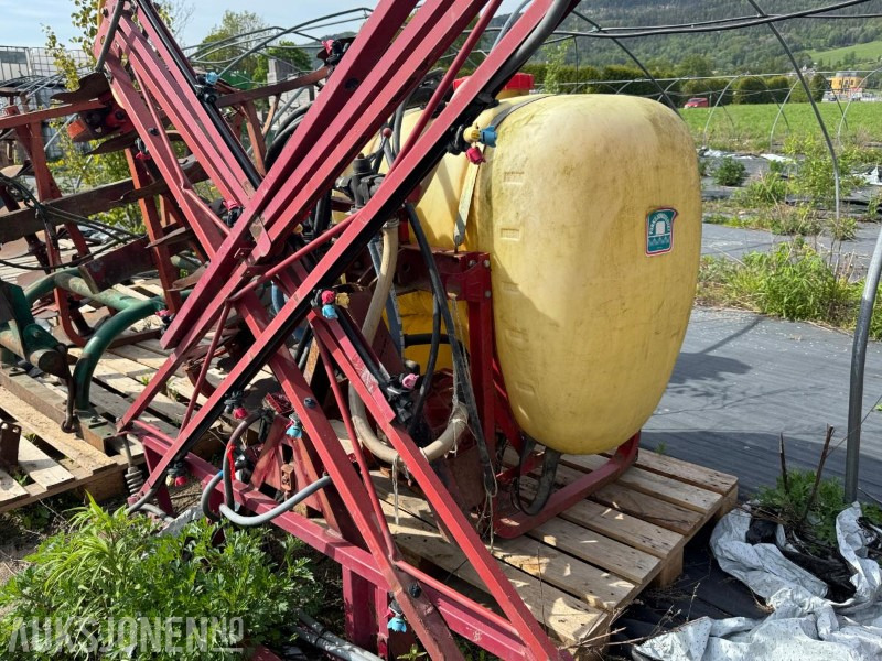 Hardi sprøytebom / 600L / Rep.objekt - Zemědělská technika: obrázek 2 Hardi sprøytebom / 600L / Rep.objekt - Zemědělská technika: obrázek 2