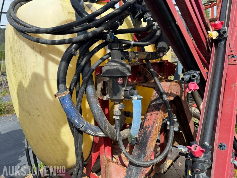 Hardi sprøytebom / 600L / Rep.objekt - Zemědělská technika: obrázek 4 Hardi sprøytebom / 600L / Rep.objekt - Zemědělská technika: obrázek 4