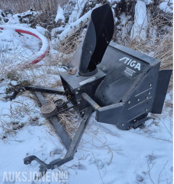 Stiga Snøfres til plentraktor, brukt på Stiga Park - Zemědělská technika: obrázek 1 Stiga Snøfres til plentraktor, brukt på Stiga Park - Zemědělská technika: obrázek 1