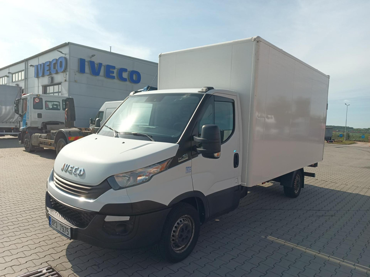 IVECO Daily 35S16A8 - Dodávka skřín: obrázek 1 IVECO Daily 35S16A8 - Dodávka skřín: obrázek 1