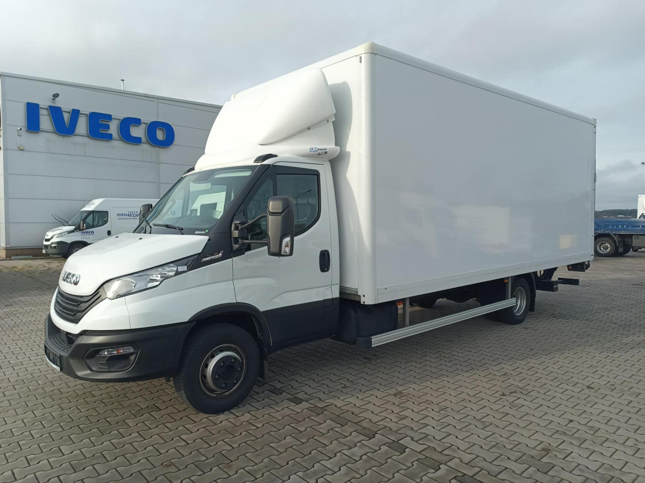 IVECO Daily 70C18A8/P - Dodávka skřín: obrázek 1 IVECO Daily 70C18A8/P - Dodávka skřín: obrázek 1