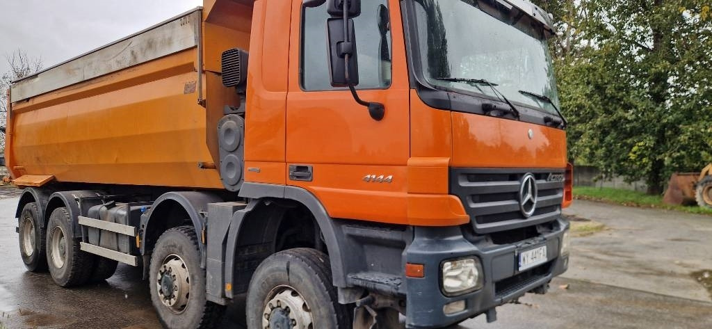 Mercedes-Benz Actros 4144 - Sklápěč: obrázek 3 Mercedes-Benz Actros 4144 - Sklápěč: obrázek 3