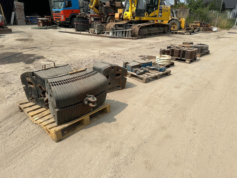 Fiat Gewichten Front weights / Wheel weights - Traktor: obrázek 1 Fiat Gewichten Front weights / Wheel weights - Traktor: obrázek 1