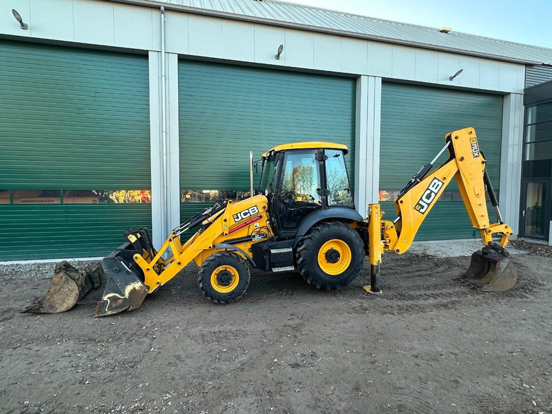 JCB 3CX 14 Excellent condition - LOW Hours - 3 digging buckets - Rýpadlo-nakladač: obrázek 4 JCB 3CX 14 Excellent condition - LOW Hours - 3 digging buckets - Rýpadlo-nakladač: obrázek 4