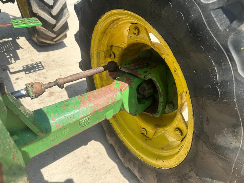 Obkročný traktor John Deere 1640 4x4: obrázek 13 Obkročný traktor John Deere 1640 4x4: obrázek 13