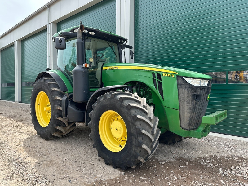 John Deere 8335R AutoPower - Traktor: obrázek 2 John Deere 8335R AutoPower - Traktor: obrázek 2