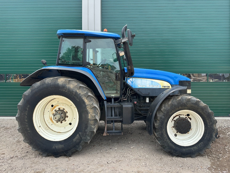 New Holland TM 190 - Traktor: obrázek 4 New Holland TM 190 - Traktor: obrázek 4