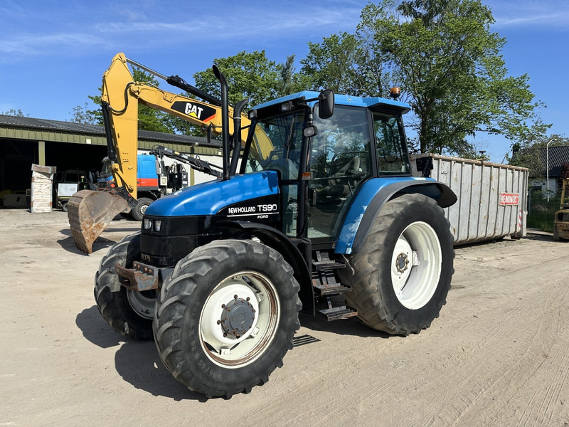 New Holland TS 90 - Traktor: obrázek 2 New Holland TS 90 - Traktor: obrázek 2