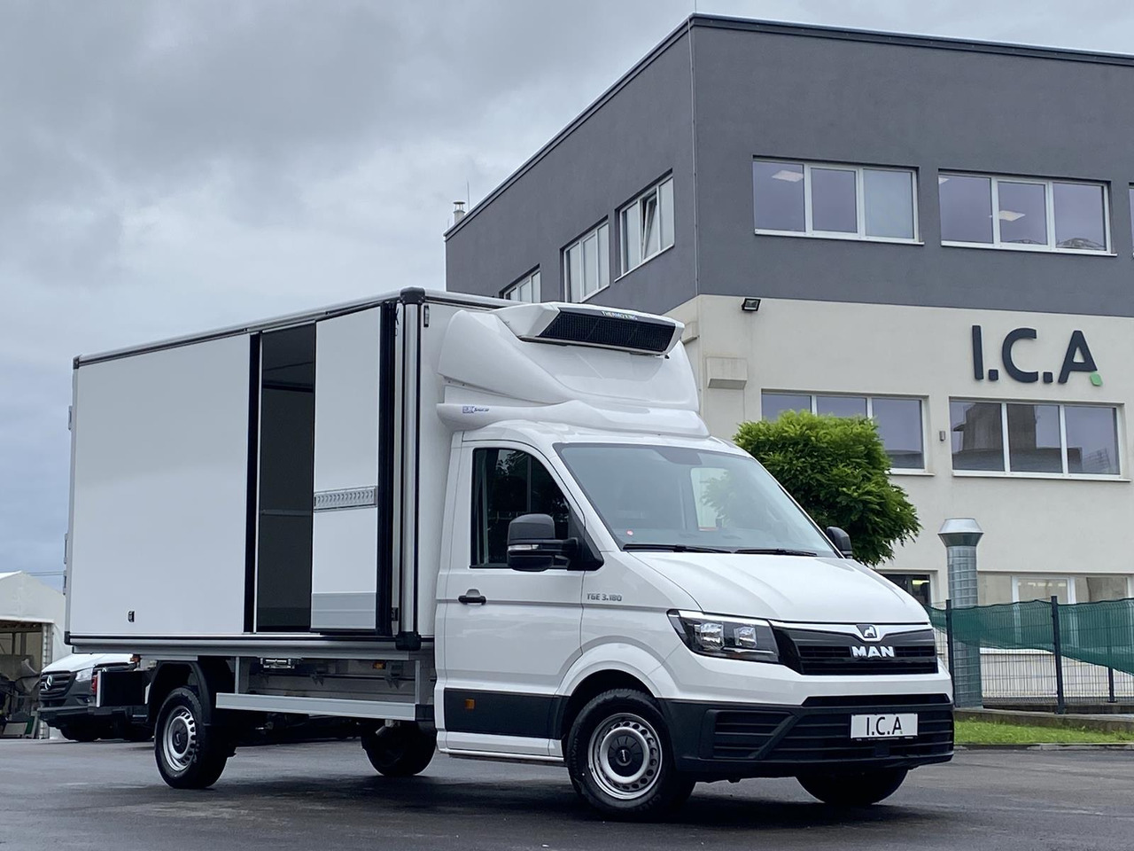 Nový Chladící dodávka MAN TGE 3.180 TIEFKÜHLKOFFER ATP -20C 4100mm: obrázek 21 Nový Chladící dodávka MAN TGE 3.180 TIEFKÜHLKOFFER ATP -20C 4100mm: obrázek 21