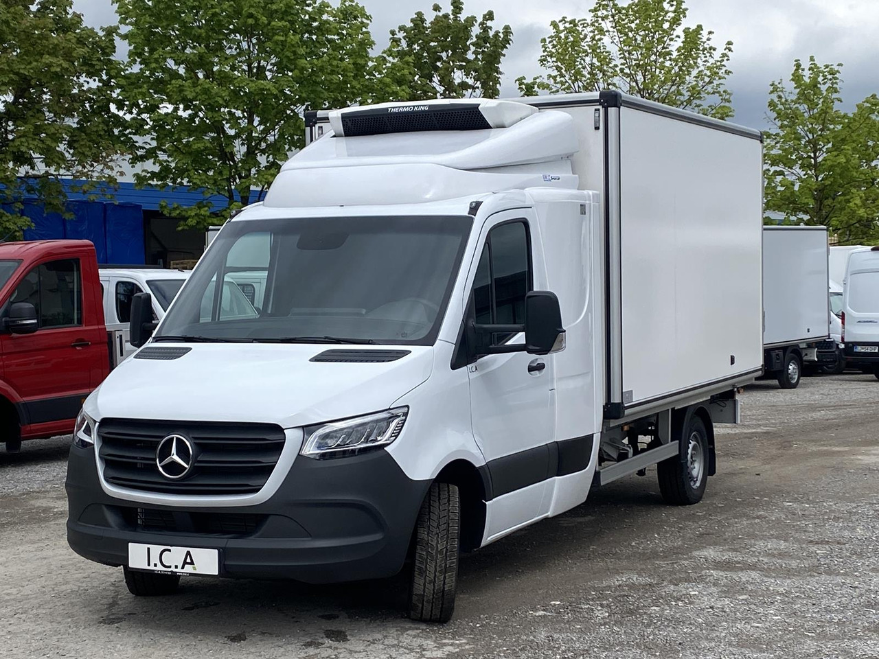 MERCEDES BENZ SPRINTER 317 CDI | DOPPELREGIME TIEFKÜHLKOFFER + BACKSLEEPER - Chladící dodávka: obrázek 5 MERCEDES BENZ SPRINTER 317 CDI | DOPPELREGIME TIEFKÜHLKOFFER + BACKSLEEPER - Chladící dodávka: obrázek 5