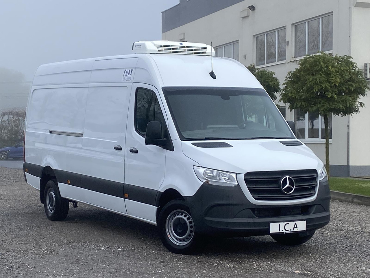 MERCEDES-BENZ SPRINTER 317 CDI L4H3 170PS AUTOMATIK FRISCHDIENST + KONVEKTA FK 3022 12-220V - Chladící dodávka: obrázek 3 MERCEDES-BENZ SPRINTER 317 CDI L4H3 170PS AUTOMATIK FRISCHDIENST + KONVEKTA FK 3022 12-220V - Chladící dodávka: obrázek 3