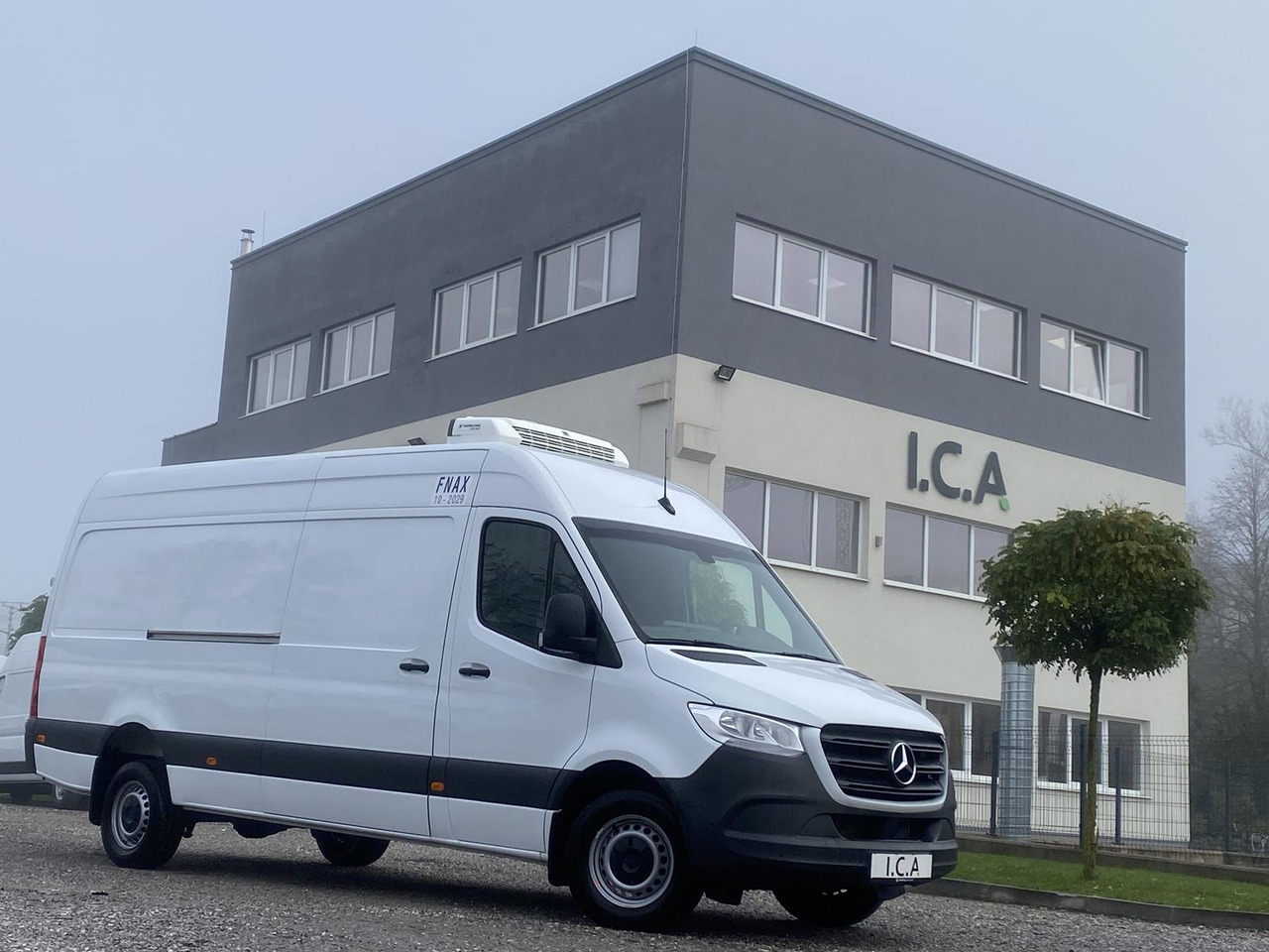 MERCEDES-BENZ SPRINTER 317 CDI L4H3 170PS AUTOMATIK FRISCHDIENST + KONVEKTA FK 3022 12-220V - Chladící dodávka: obrázek 2 MERCEDES-BENZ SPRINTER 317 CDI L4H3 170PS AUTOMATIK FRISCHDIENST + KONVEKTA FK 3022 12-220V - Chladící dodávka: obrázek 2