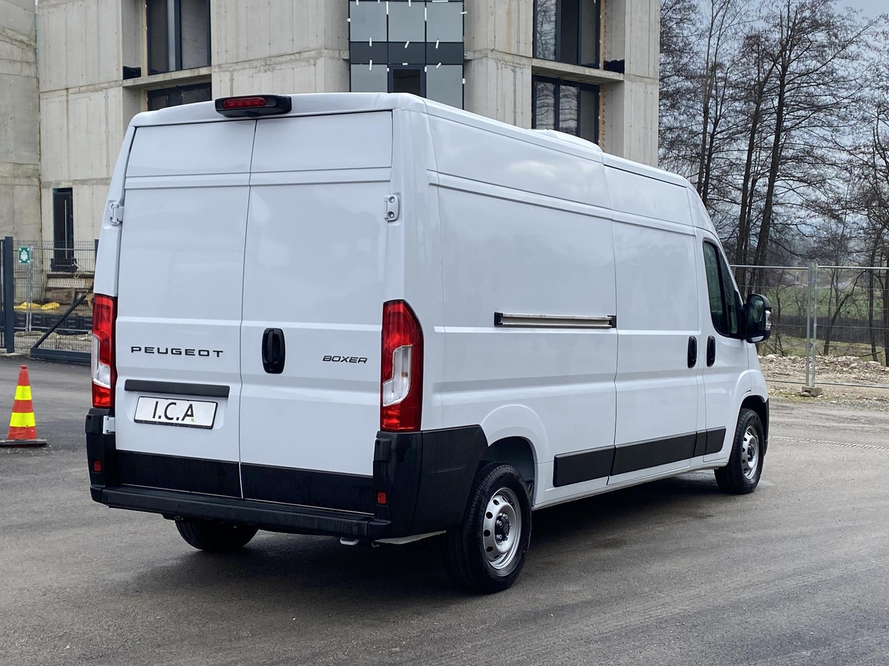 PEUGEOT BOXER L3H2 180PS CONFORT 335 / FRISCHDIENST BIS 0 + KONVEKTA FK2321 12-230V - Chladící dodávka: obrázek 4 PEUGEOT BOXER L3H2 180PS CONFORT 335 / FRISCHDIENST BIS 0 + KONVEKTA FK2321 12-230V - Chladící dodávka: obrázek 4