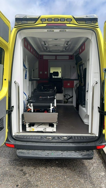 Mercedes Benz AMBULANCE Lot of 10 units Sprinter 313 CDI Automatic - Komunální/ Speciální technika: obrázek 3 Mercedes Benz AMBULANCE Lot of 10 units Sprinter 313 CDI Automatic - Komunální/ Speciální technika: obrázek 3