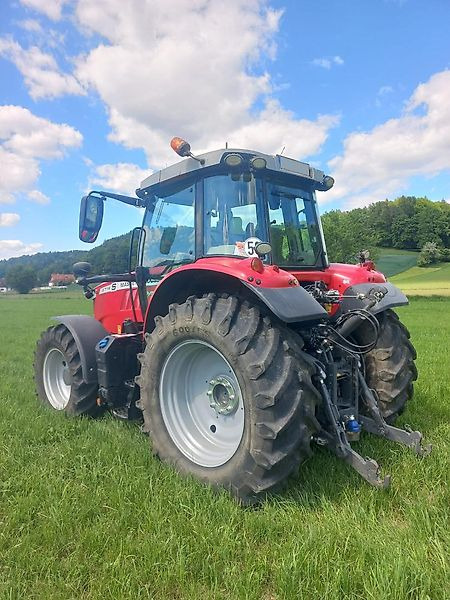 Massey Ferguson MF 6714 S Dyna-VT - Traktor: obrázek 4 Massey Ferguson MF 6714 S Dyna-VT - Traktor: obrázek 4