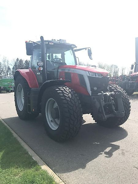 Massey Ferguson MF 7S210 Dyna-VT - Traktor: obrázek 5 Massey Ferguson MF 7S210 Dyna-VT - Traktor: obrázek 5