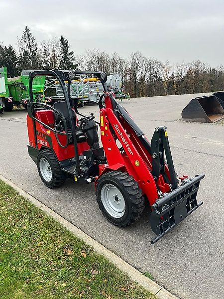 Schäffer 2028 SLT - Kloubový nakladač: obrázek 4 Schäffer 2028 SLT - Kloubový nakladač: obrázek 4