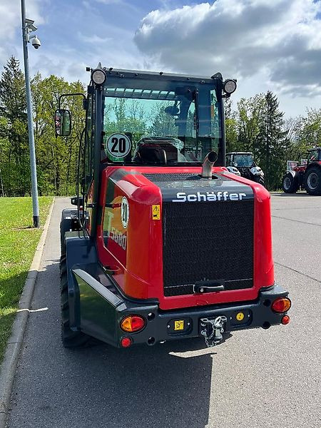 Schäffer 5680 T-3 - Teleskopický kolový nakladač: obrázek 3 Schäffer 5680 T-3 - Teleskopický kolový nakladač: obrázek 3