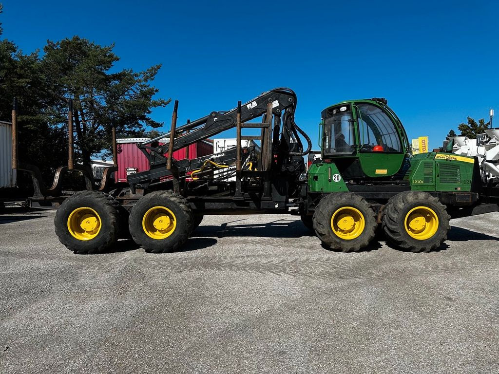 John Deere 1210E 10m CF710 KRAN - Vyvážecí souprava: obrázek 5 John Deere 1210E 10m CF710 KRAN - Vyvážecí souprava: obrázek 5