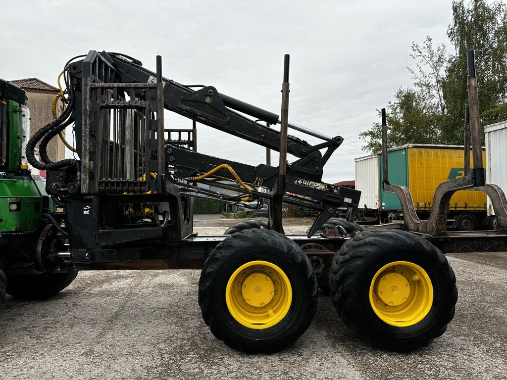 John Deere 1210E 10m CF710 KRAN - Vyvážecí souprava: obrázek 4 John Deere 1210E 10m CF710 KRAN - Vyvážecí souprava: obrázek 4